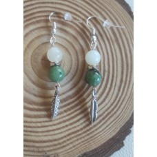 Boucles d'oreilles Jade de chine & Rubis Zoïsite Plume Boucles d'oreilles Jade de chine & Rubis Zoïsite Plume