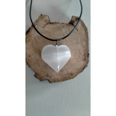Pendentif Sélénite Coeur